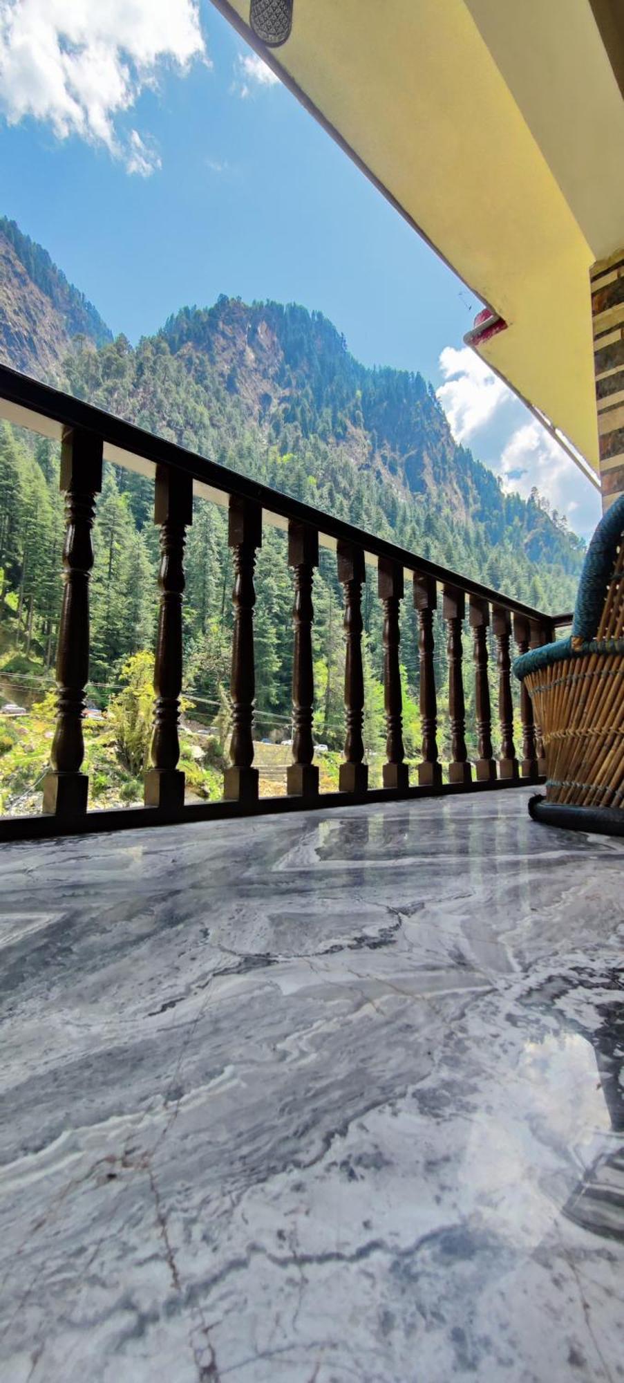 Flipsyde Retreat Hotel Kasol Exterior photo