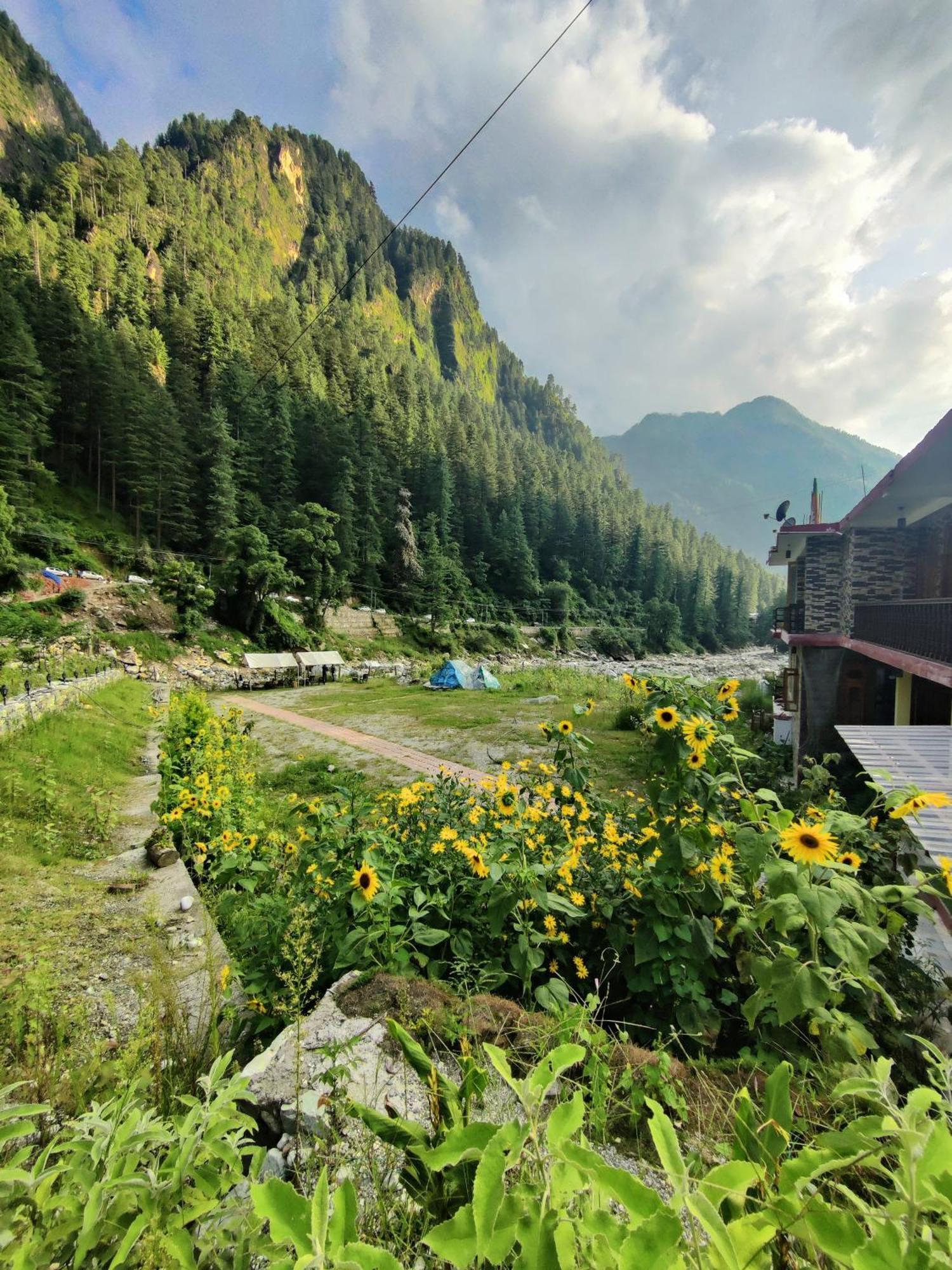 Flipsyde Retreat Hotel Kasol Exterior photo
