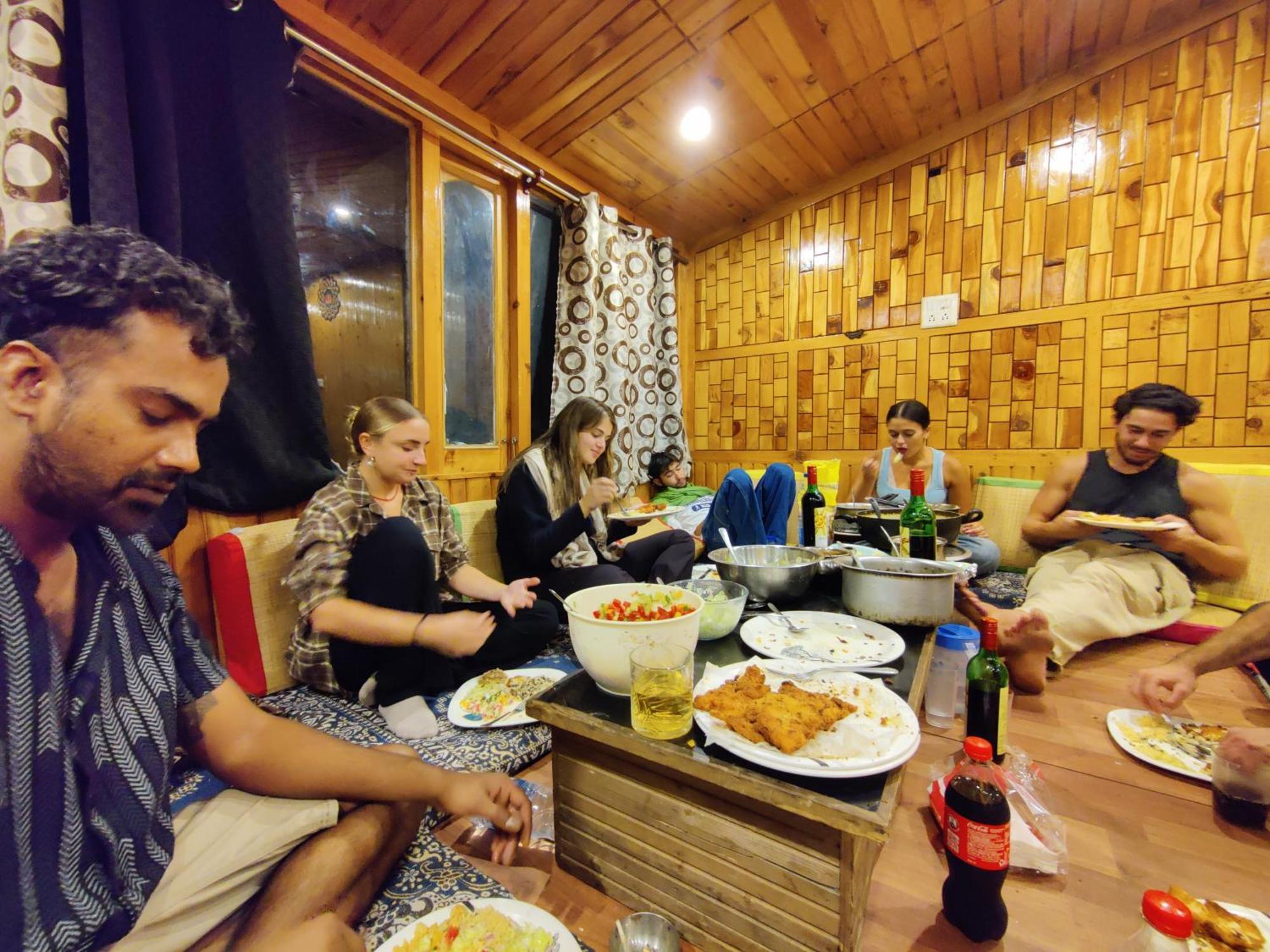 Flipsyde Retreat Hotel Kasol Exterior photo