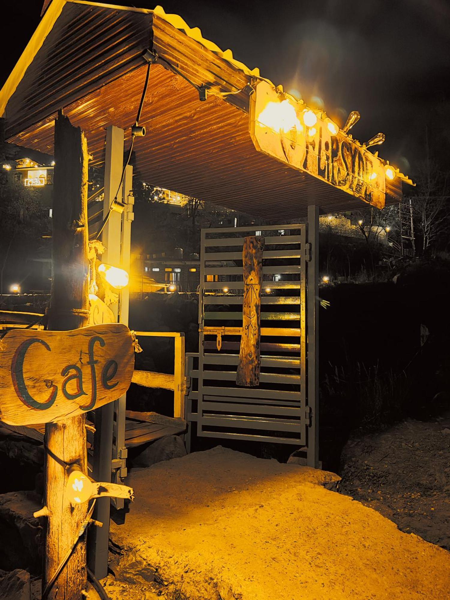 Flipsyde Retreat Hotel Kasol Exterior photo